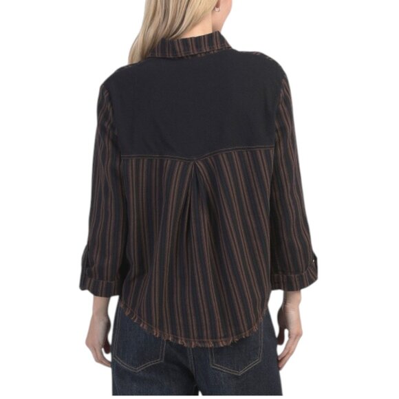 XCVI Torquill Top - Picture 2 of 2